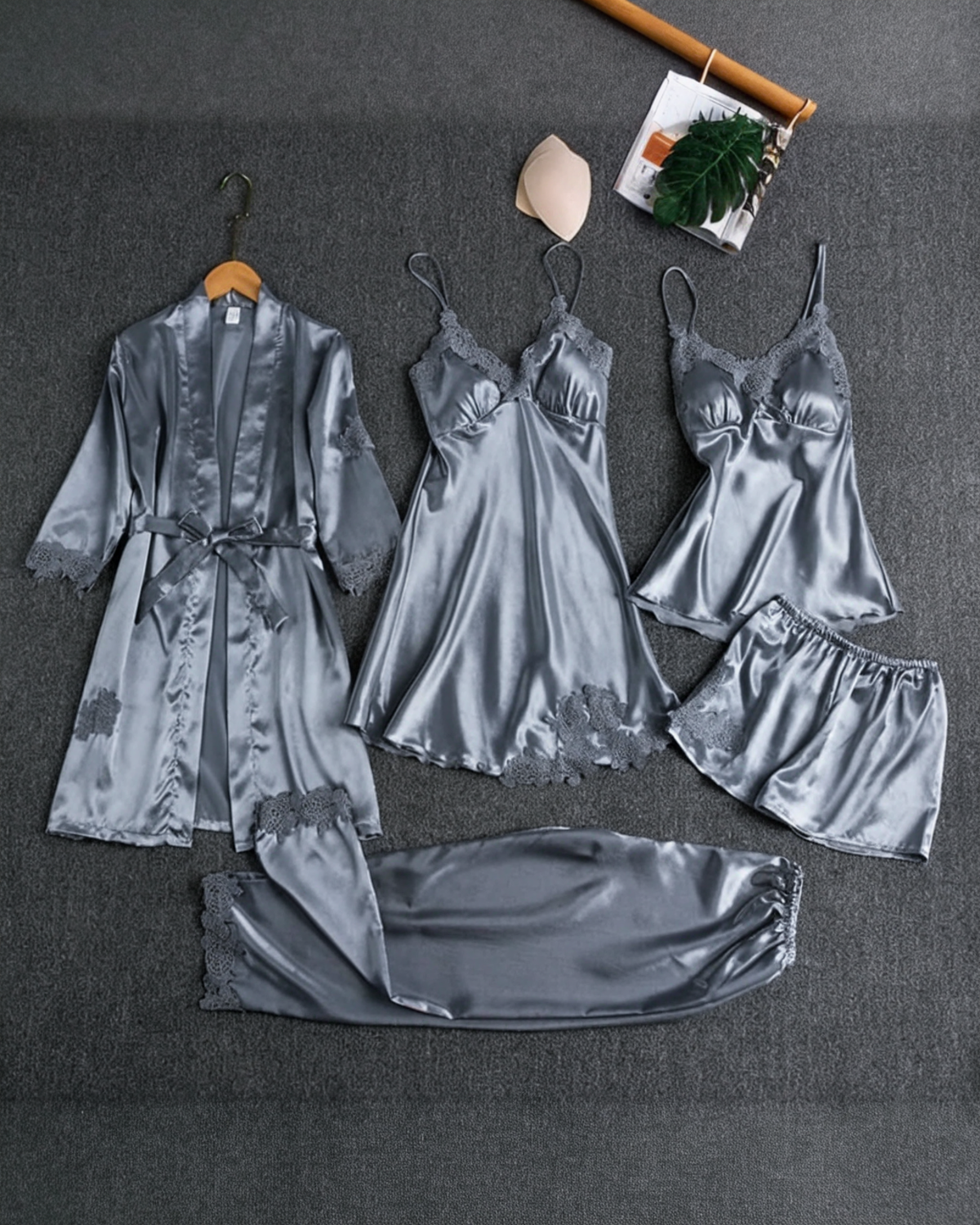 AURORA™ | SET LENCERO DE SEDA FRÍA (5 PIEZAS)